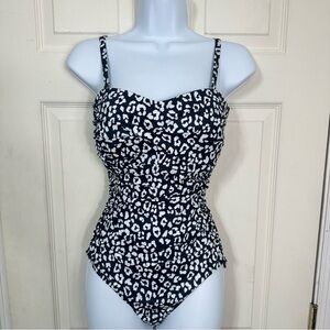 NWT Yonique One Piece Swimsuit Black/ White leopard Removable Straps Size Medium